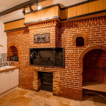 Loft De Caractere Avec Ancien Four A Pain *